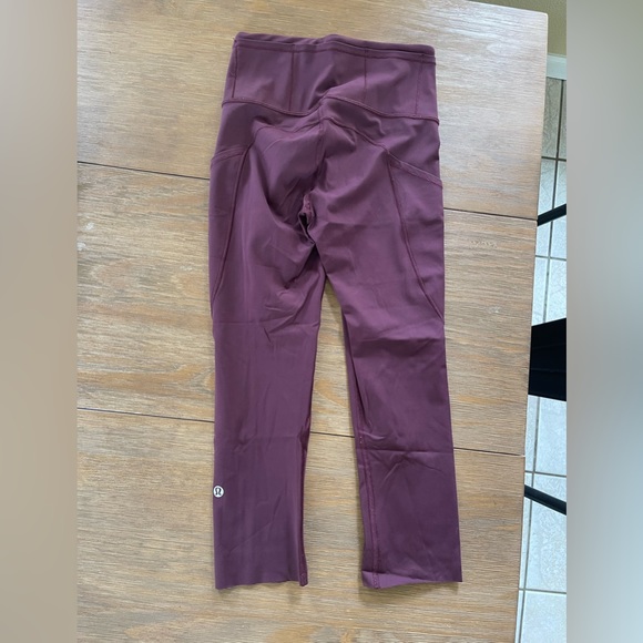 Maroon cropped lululemon leggings - Picture 1 of 3